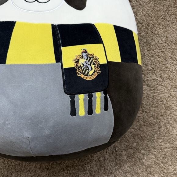 HUGE Squishmallows Harry Potter JUMBO 20” Inch Hufflepuff Badger Plush Toy - Picture 3 of 10